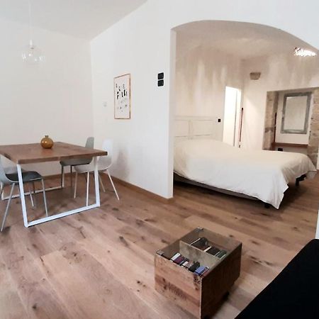La Chicca In Centro - Centro Storico Ascoli Picenoアパートメント エクステリア 写真